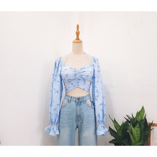 Áo croptop hoạ tiết bươm bướm