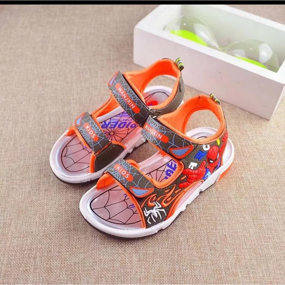 [Mã FASHIONGREEN94 giảm tới 30K đơn 99K] Dép sandal siêu nhân có đèn led cho bé