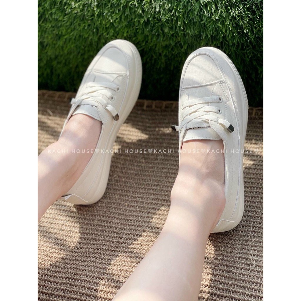 giày thời trang đế bắng lên chân phối đồ cực đẹp