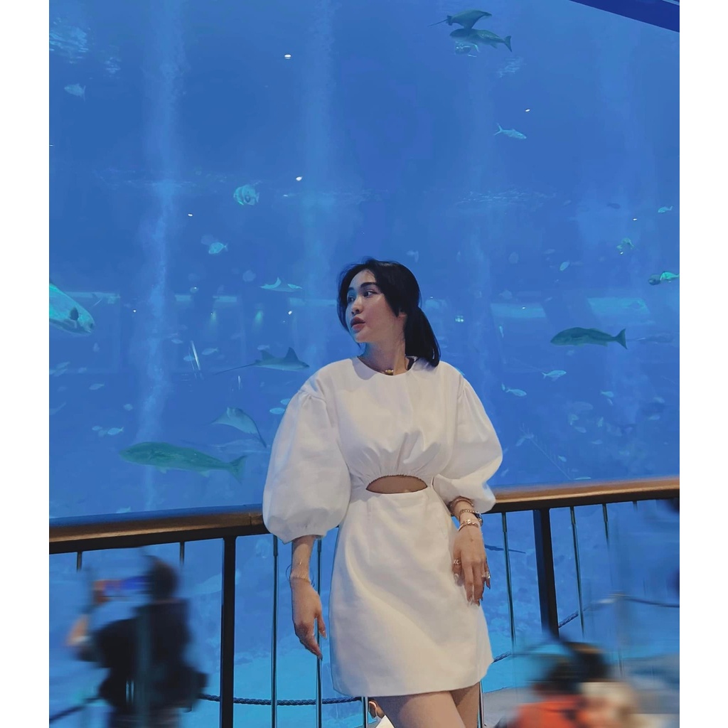 Đầm tay phồng khoét bụng