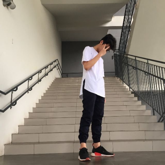 Áo phông thiết kế unisex