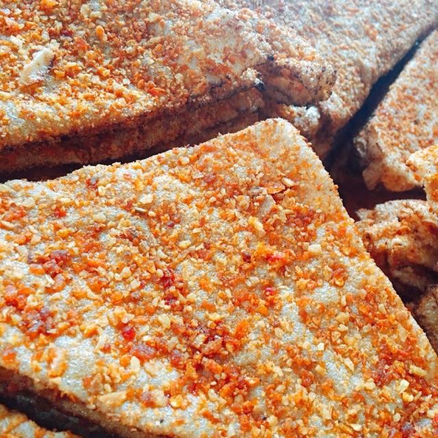 Bánh tráng sate bò. Đặc sản bánh tráng đalat. Thơm ngon, giòn giòn. Ăn vô là ghiền. Ai chưa thử thì nên thử nha