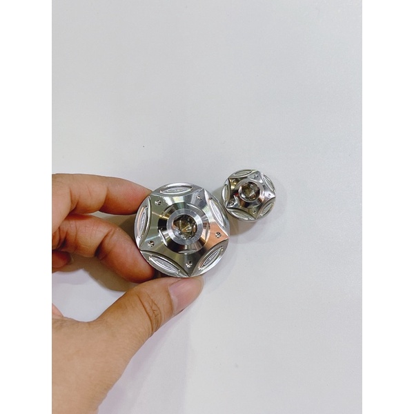 Bộ ốc mâm lửa inox Salaya 304 sáng bóng, không gỉ lắp cho dòng xe Honda Yamaha Suzuki