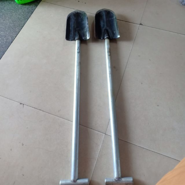 XẺNG XÚC ĐẤT CÁN SẮT MẠ KẼM, LOẠI NHỎ, DÀI 80CM, MỐI HÀN RẤT CHẮC CHẮN