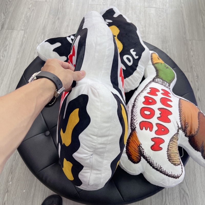 Gối Ôm KAWS x Human Made Cushion Set, Gấu bông Kaws x Human Made