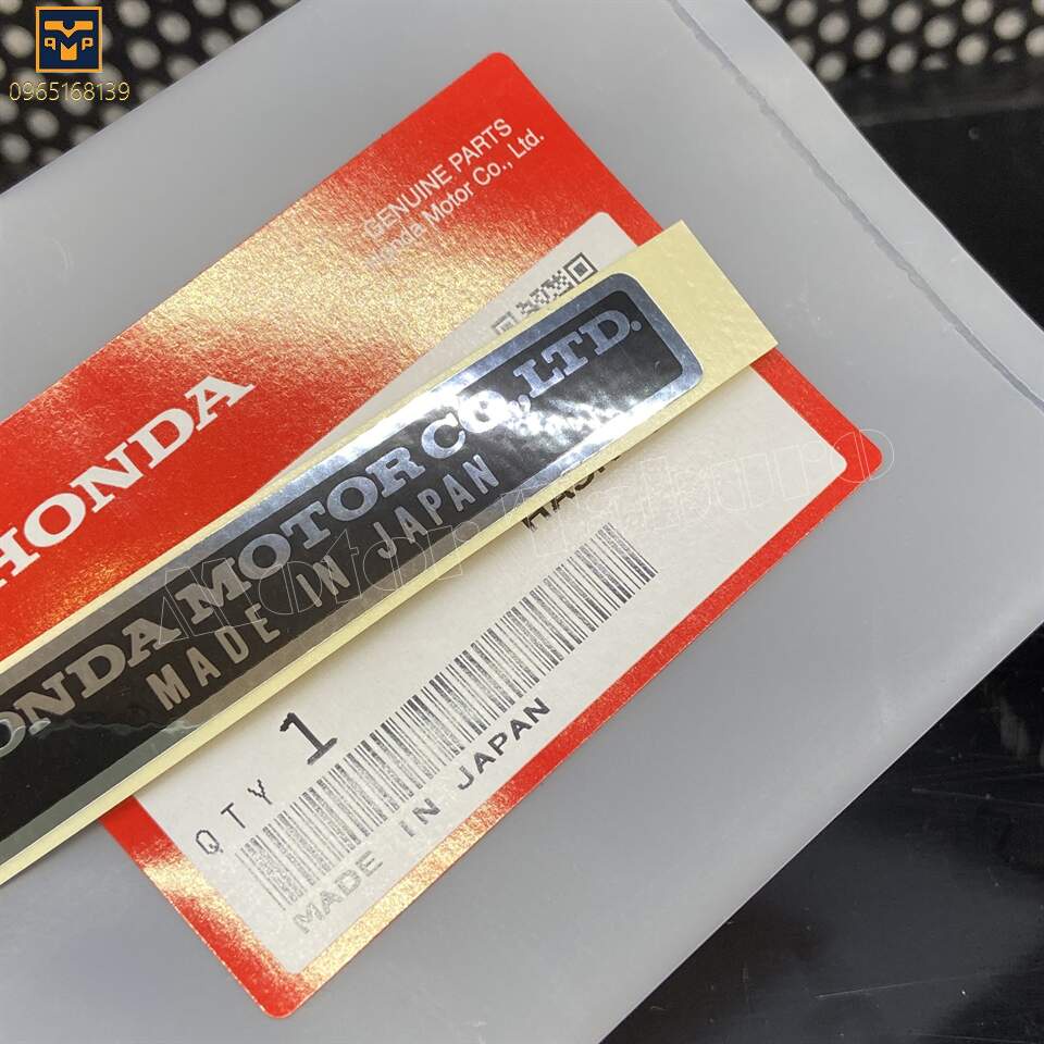 Tem nhôm "HONDA MOTOR CO.,LTD. MADE IN JAPAN"