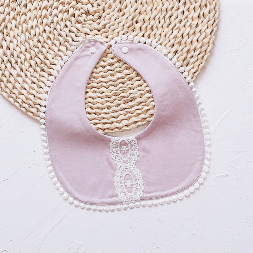 Yếm cổ phong cách hàn quốc cho bé - Yếm chữ U viền ren