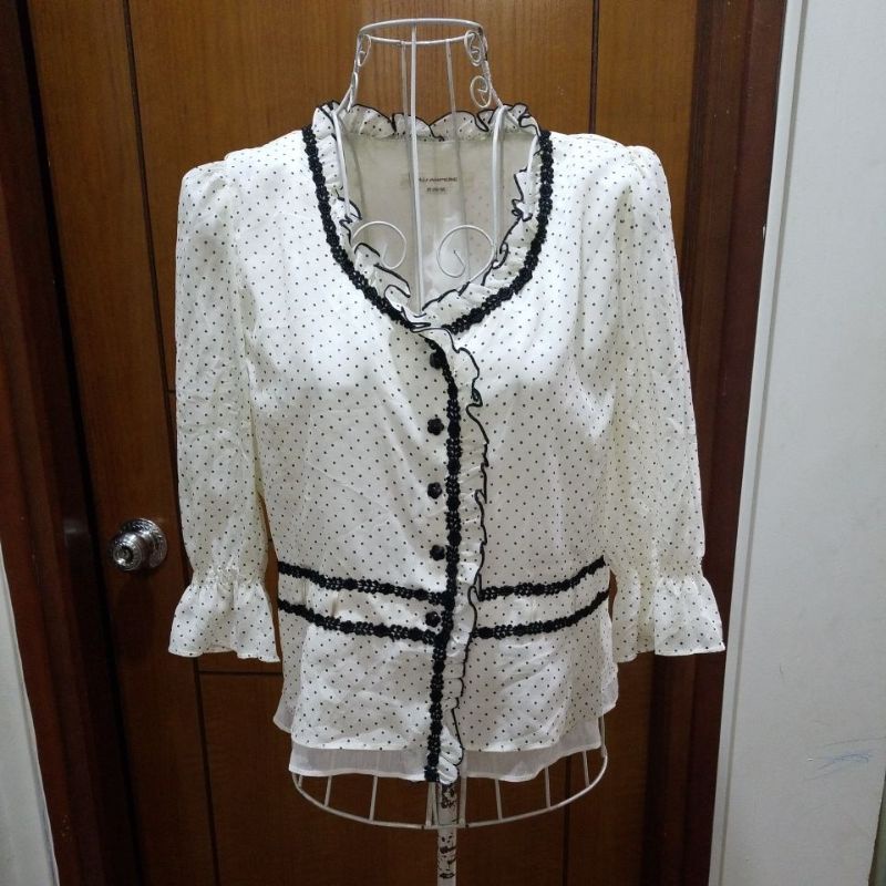 áo thô trắng freesize đồng giá 12k | BigBuy360 - bigbuy360.vn