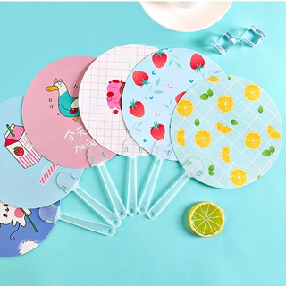 Quạt Nhựa Cầm Tay Mùa Hè
