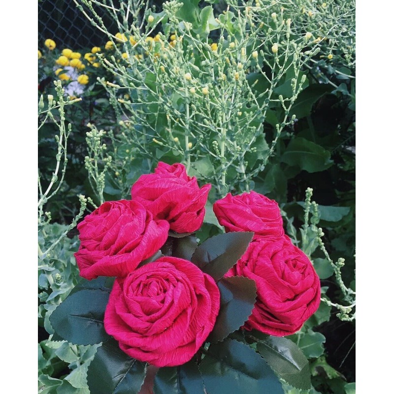 Bó hoa hồng 3 bông bằng giấy nhún