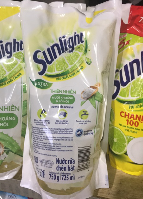 TÚI NƯỚC RỬA CHÉN BÁT SUNLIGHT 550g THIÊN NHIÊN MUỐI KHOÁNG phù hợp cho chén đĩa trẻ em