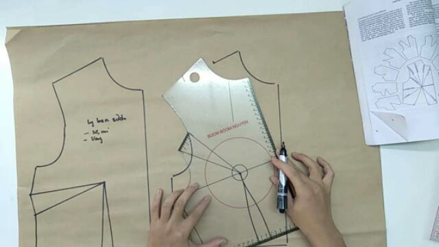 Thước vẽ rập thân áo