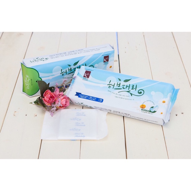 [FLASH SALE] Băng vệ sinh thảo dược Hàn Quốc