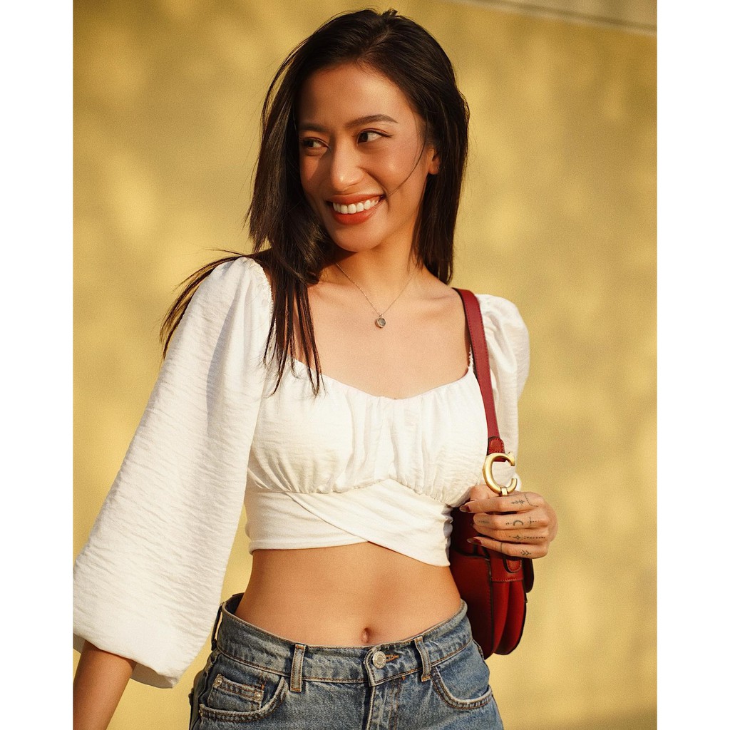 Áo croptop tay dài thắt nơ sau lưng - Chất liệu vải đũi thoáng mát