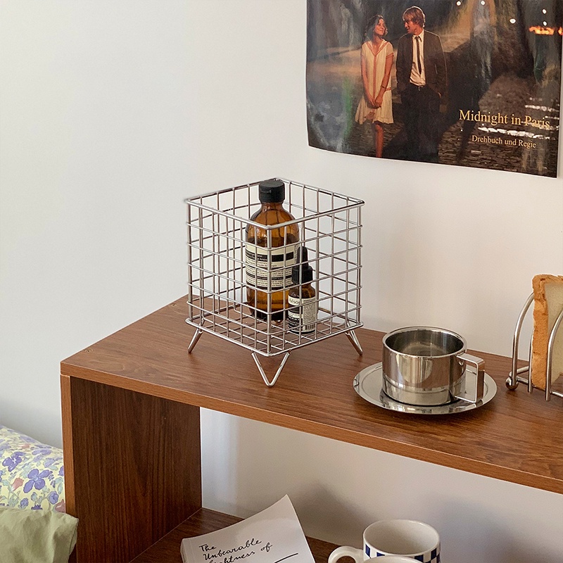 Giá Đựng Mỹ Phẩm Bốn Chân Bằng Sắt Đa Năng