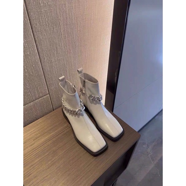 Boot ngắn Zara xuất kèm dây xích