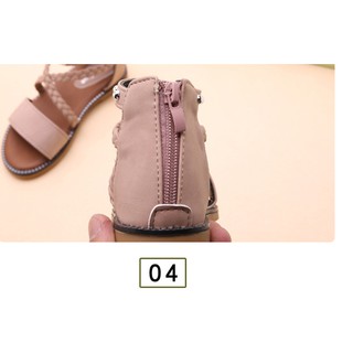 Giày sandal cho bé gái đi học