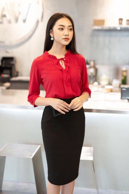 Chân váy bút chì vạt chéo cúc ngọc Eris Siêu đẹp | BigBuy360 - bigbuy360.vn