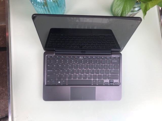 Laptop 2 trong 1 kiêm máy tính bảng DELL Venue 11 Pro 7130 Core i5-4300Y,8gb Ram,256gb SSD, 11in cảm ứng đa điểm Full HD | BigBuy360 - bigbuy360.vn