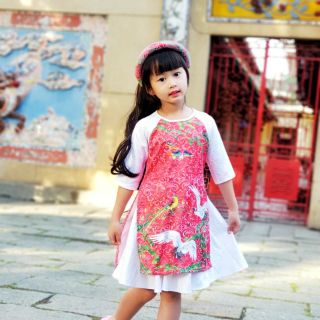Áo dài cách tân bé gái. Vãi gấm
