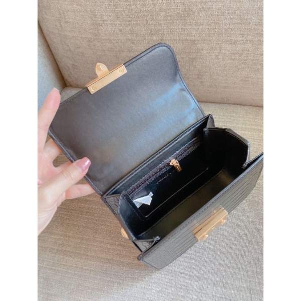 Túi đeo chéo dáng hộp