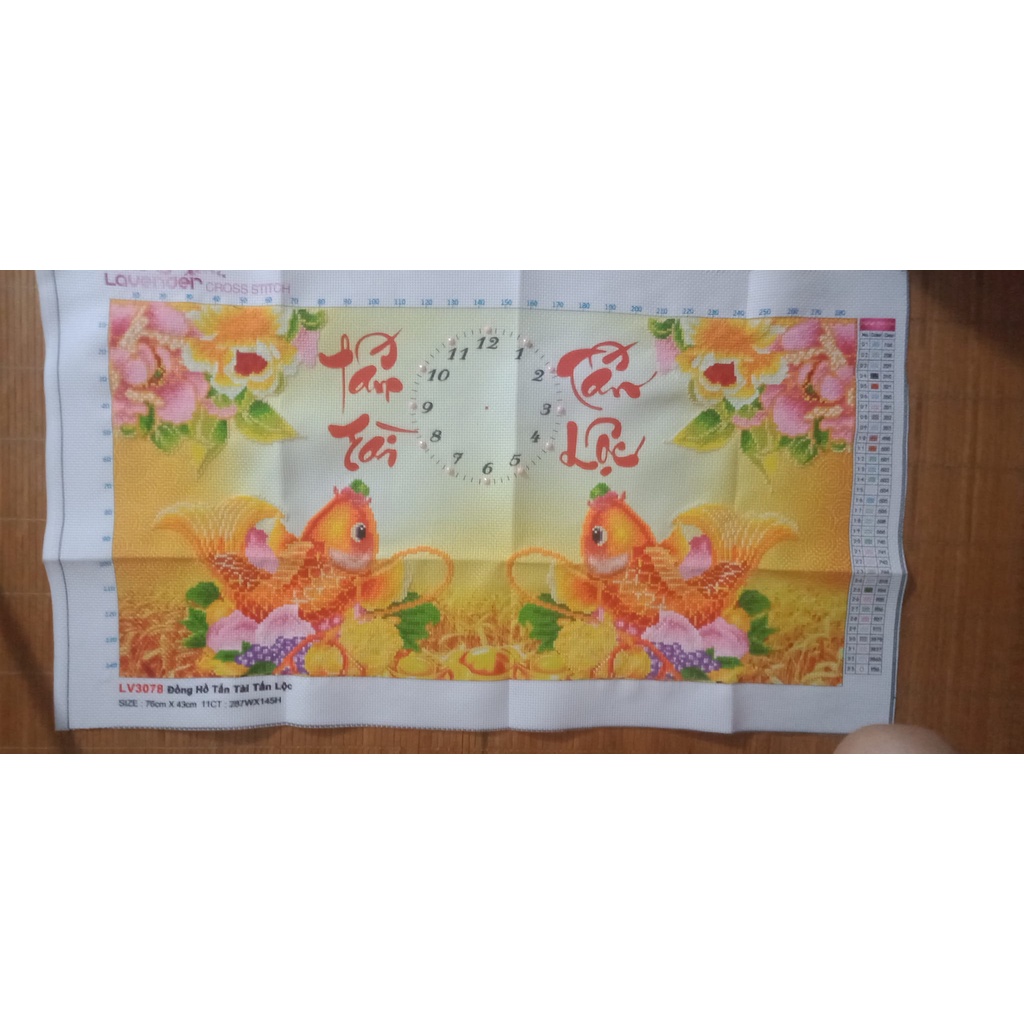 Tranh thêu đồng hồ tấn tài tấn lộc KT:76x43cm,tranh chưa thêu.tặng kéo và xỏ chỉ.