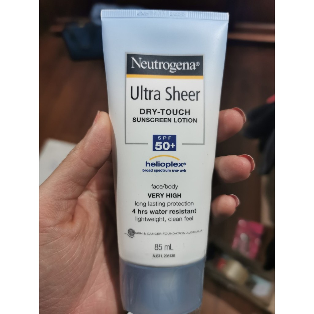 Kem Chống Nắng Mặt và Cơ Thể Neutrogena Ultra Sheer Dry-Touch Sunscreen Lotion SPF 50+ 85ml