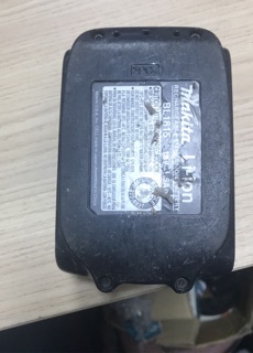 Vỏ mạch còn cell makita 18v (1 hàng cell)