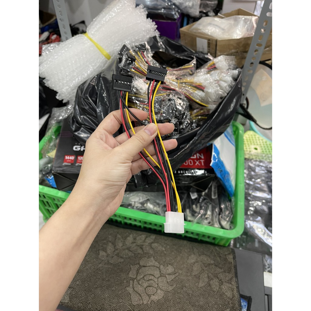 Cáp chuyển nguồn 1 ATA / Molex  Ra 2 SATA / 1 ata / molex to 2 sata