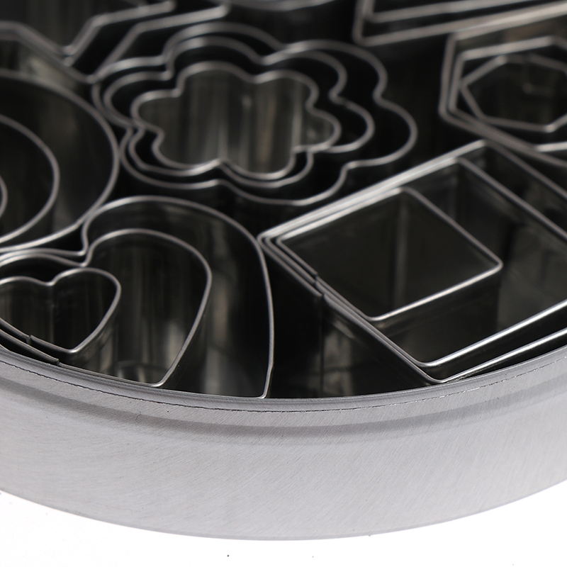 Bộ 24 Khuôn Làm Đất Sét Bằng Thép Không Gỉ