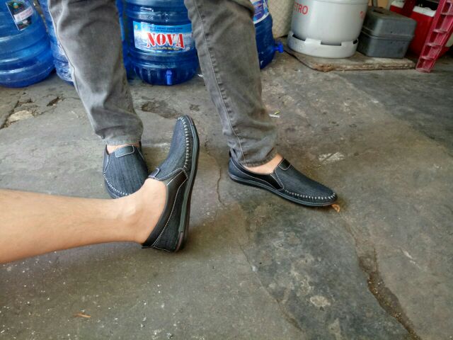 Giày lười nam vải bố 2 màu đen và nâu