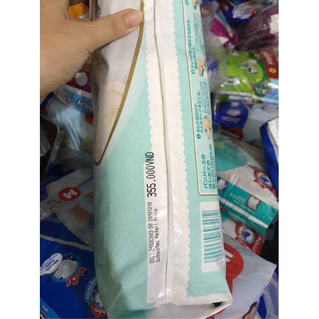 Tã dán pampers nội địa size M48 miếng