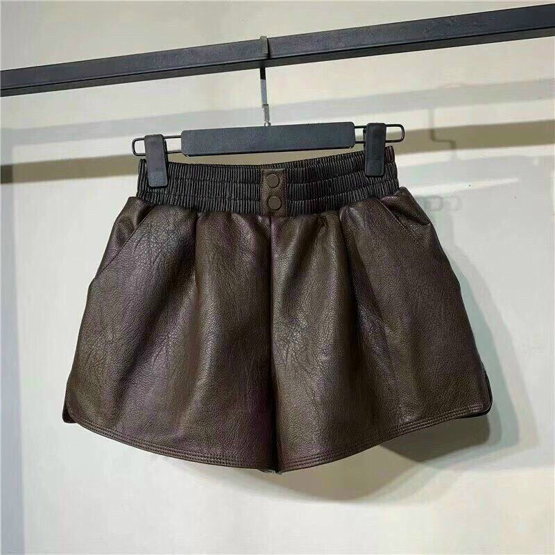 Quần short da 2 cúc MS 677