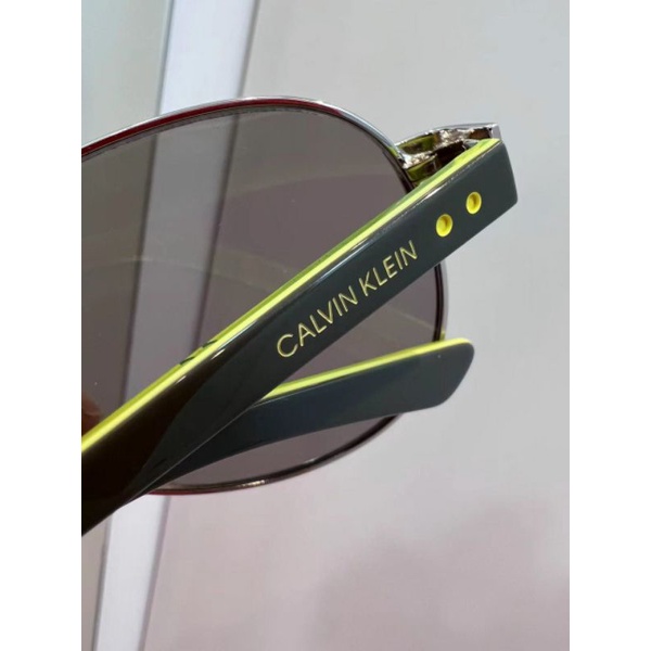 Kính Calvin Klein