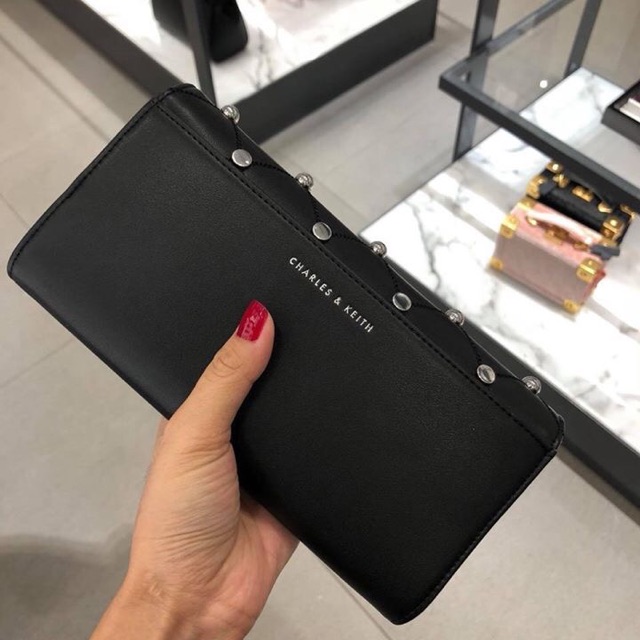 Ví charles and keith