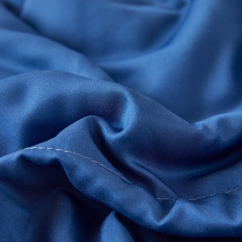 Chăn lụa thun lạnh thương hiệu UGG mềm mại thoáng mát.mền lụa thun lạnh thương hiệu UGG mềm mại