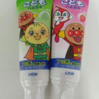 Kem đánh răng Lion Nhật Bản cho bé