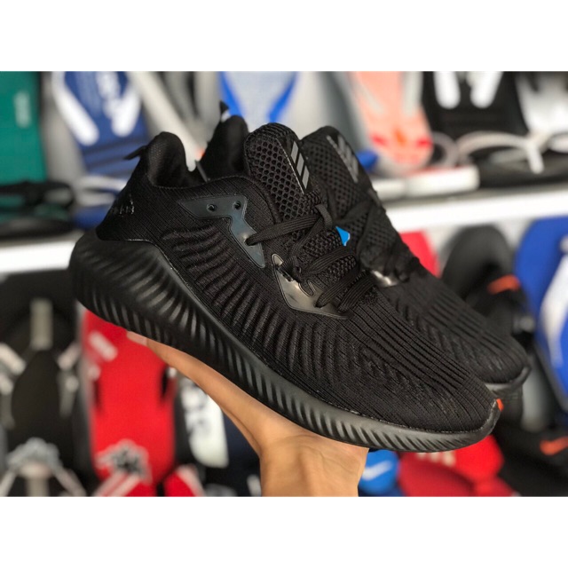 Giày thể thao nam adidass