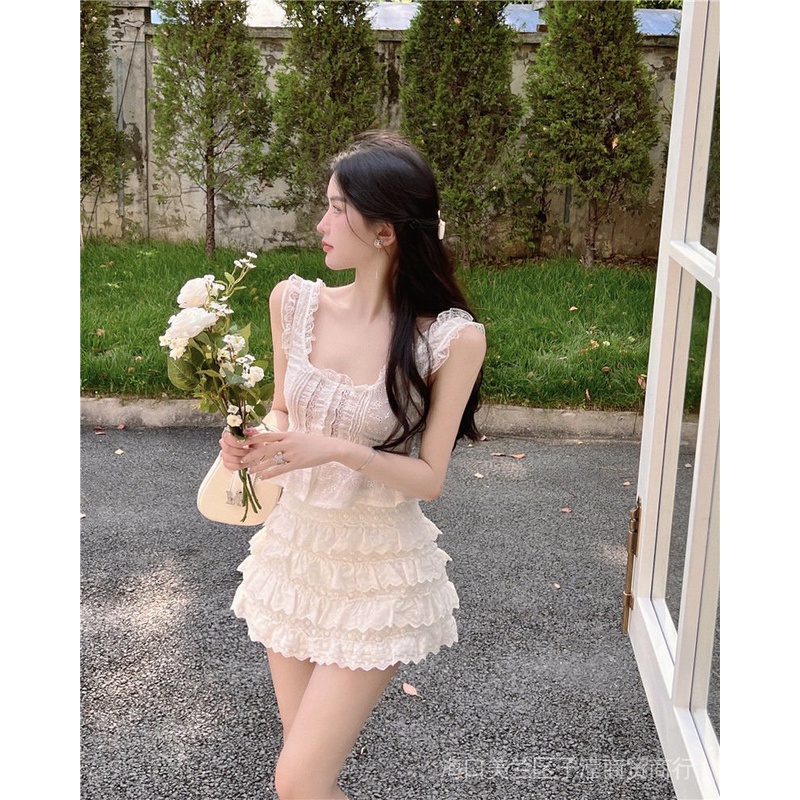 New stock sweet and pure desire small figure strap set for women's summer new fashion ruffle lace top cake skirt