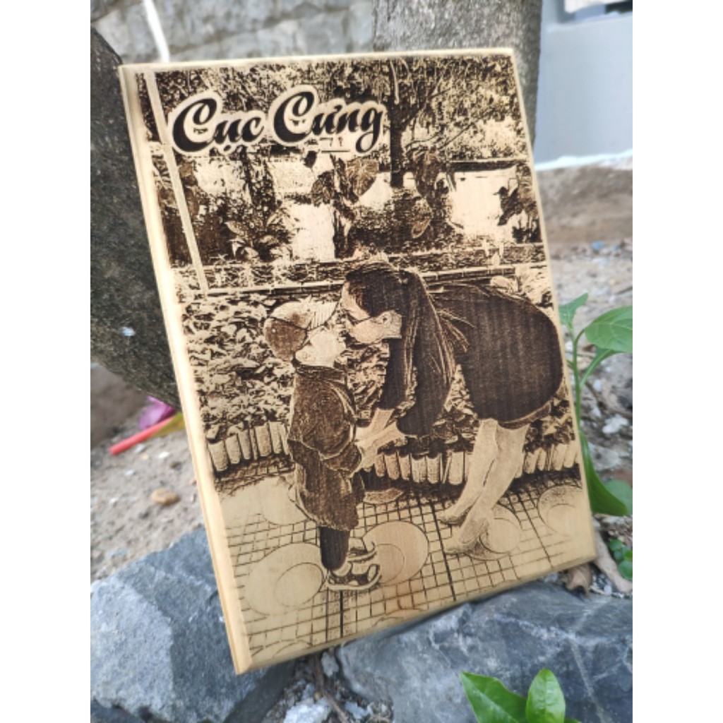 Tranh gỗ trang trí khắc hình