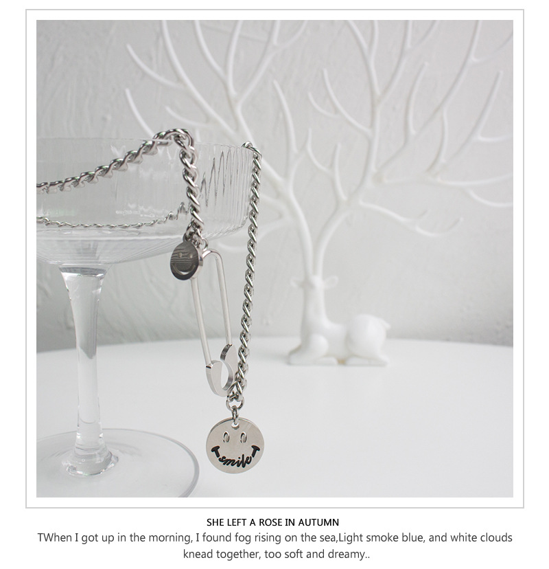 Dây chuyền sợi xích hình mặt cười và ghim băng chất liệu thép titan phong cách hip hop thời trang cho nam và nữ 22785