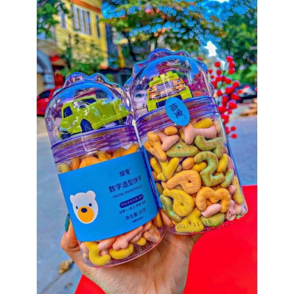 LON BÁNH QUE TẶNG KÈM ĐỒ CHƠI