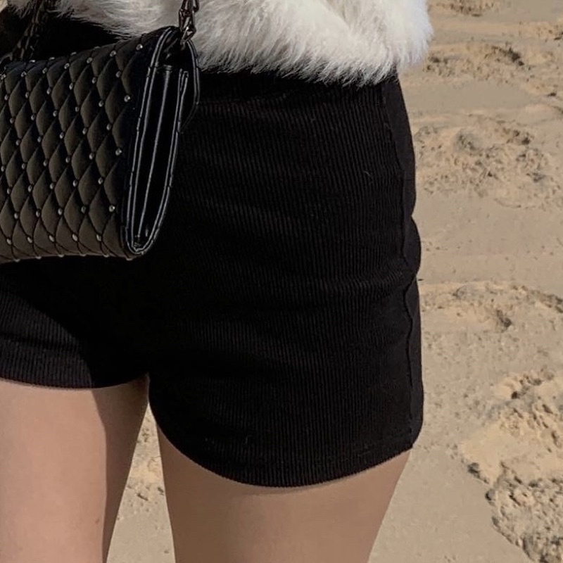 Quần short đùi hot trend thun gân dặn, co giãn cực tốt - Meadow