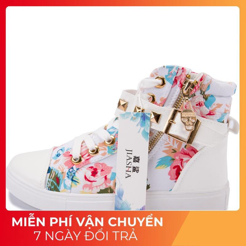 HOT- Giày sneaker nữ cổ cao nạm kim loại in Hoa họa tiết trẻ trung -dg16