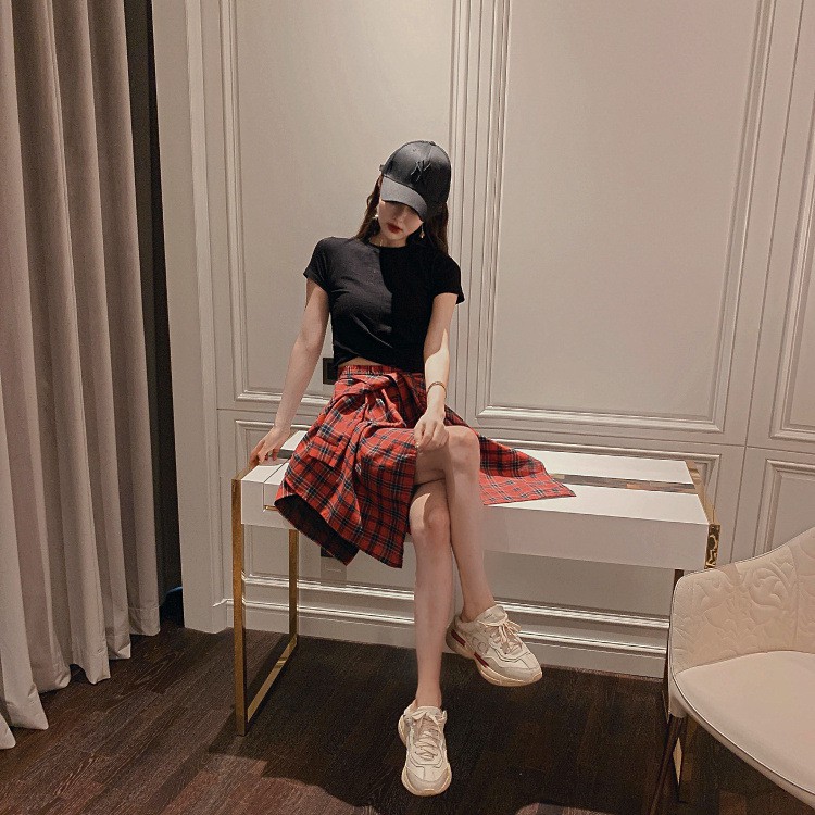 Áo Thun Nữ Tay Ngắn Cổ Tròn, Cổ Tim Ôm Dáng Dáng Vải Thun Mềm Mịn Mát Phù Hợp Đi Chơi, Tập Gym - T02