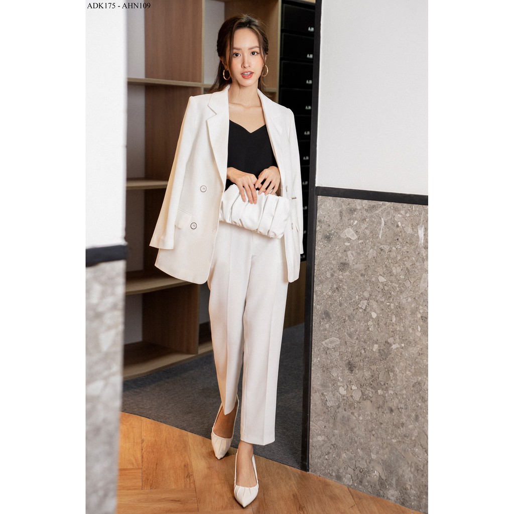 TIIN STORE Áo blazer 2 túi cơi nắp 4 khuy bọc vải by Tiin | BigBuy360 - bigbuy360.vn