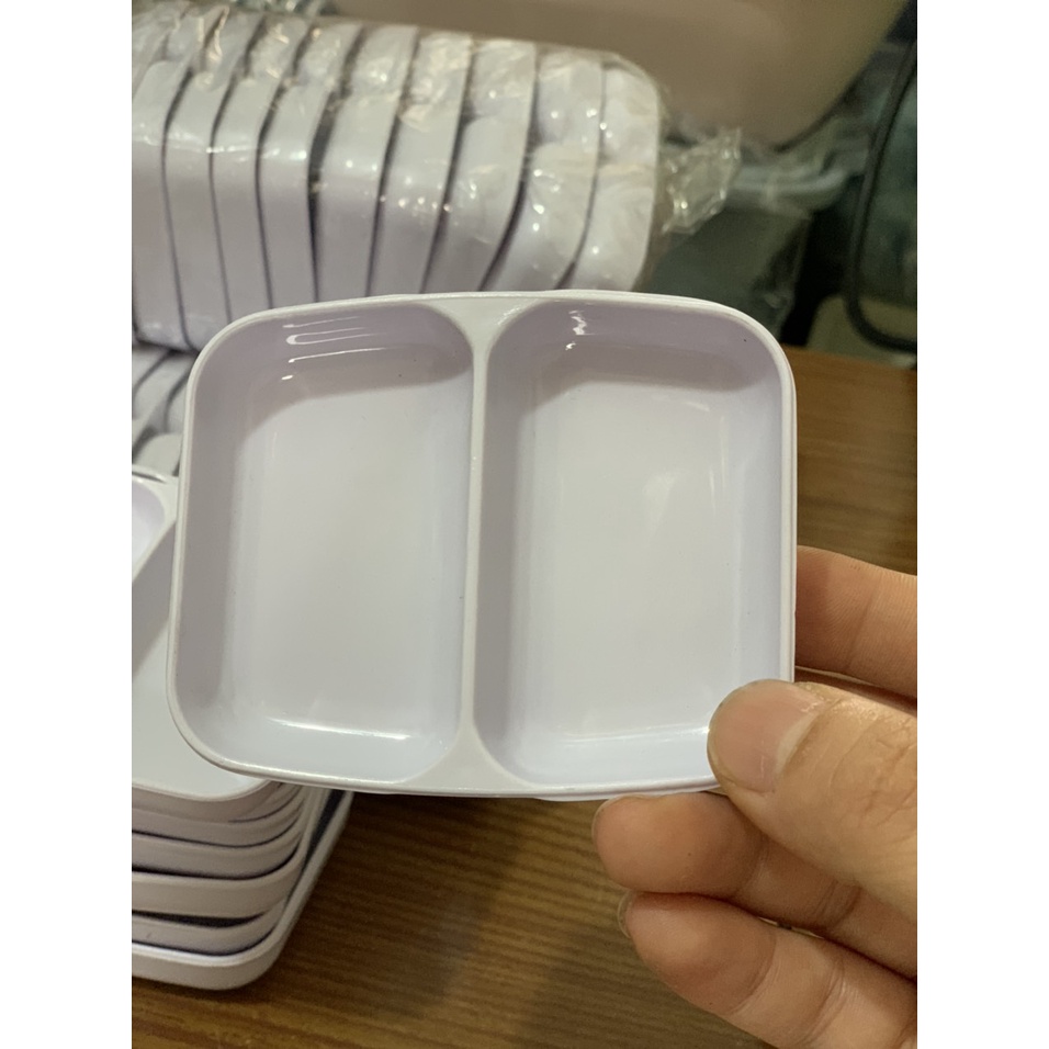 Đĩa chấm nhựa phíp 2 ngăn Việt Nhật 1205, đĩa chấm đựng nước tương nước sốt, Bát chấm nhựa