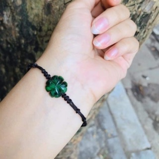 Vòng tay cỏ bốn lá may mắn tết dây