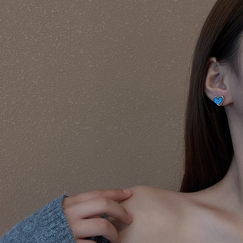 Khuyên Tai Acrylic Hình Trái Tim Nhỏ Phong Cách Cá Tính Đơn Giản Cá Tính Cao Cấp Cho Nữ