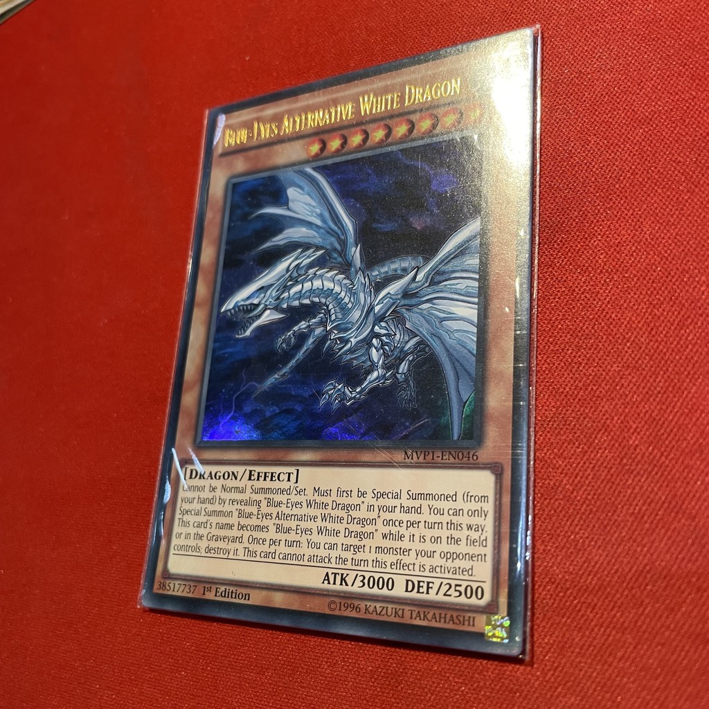 Blue-Eyes Alternative White Dragon